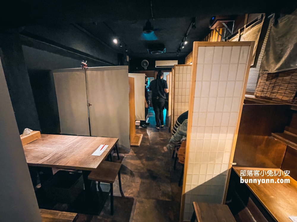 基隆美食古月香熬粹牛肉麵，停車資訊與菜單分享