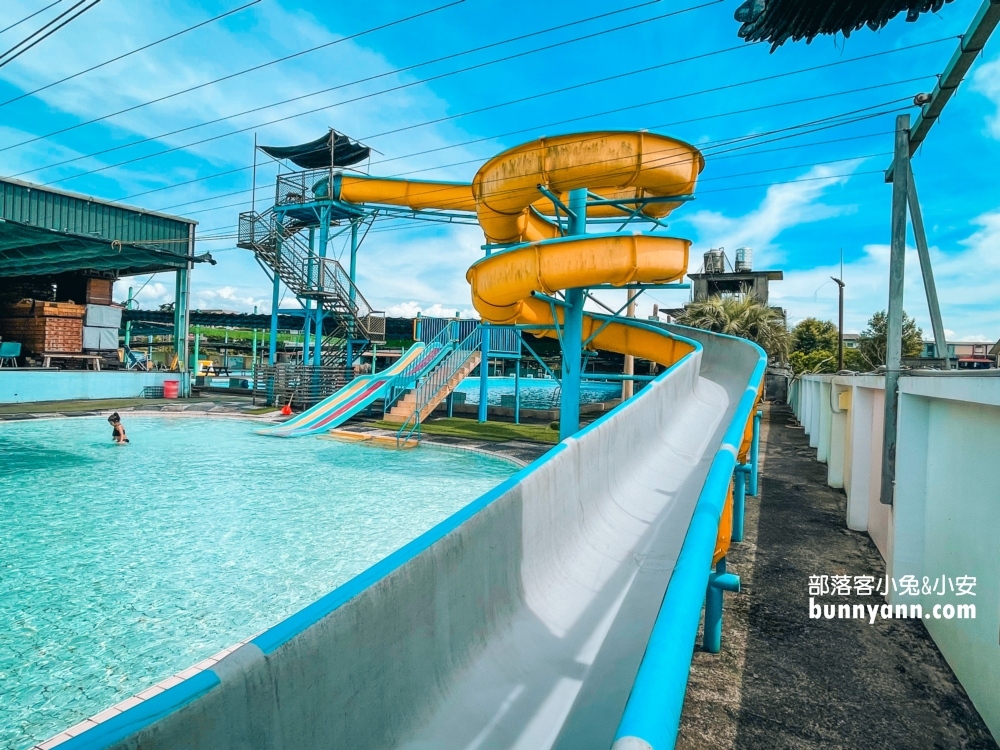 宜蘭冬山松樹門游泳池，嗨玩三層樓滑水道(2024門票)