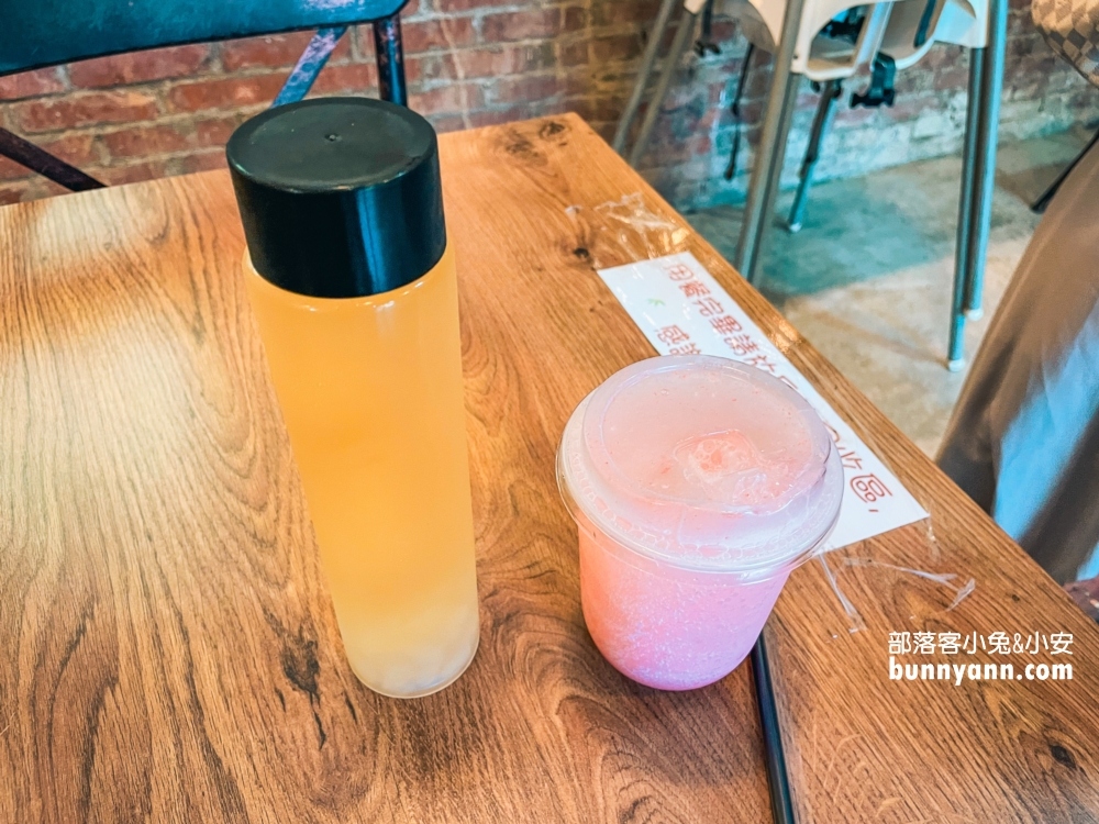 苗栗哈比丘莊園，可愛笑笑羊和水豚君出沒，美拍天空鞦韆與哈比屋