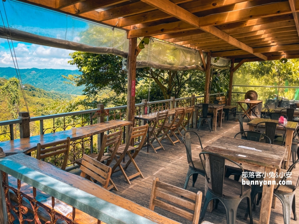 苗栗哈比丘莊園，可愛笑笑羊和水豚君出沒，美拍天空鞦韆與哈比屋