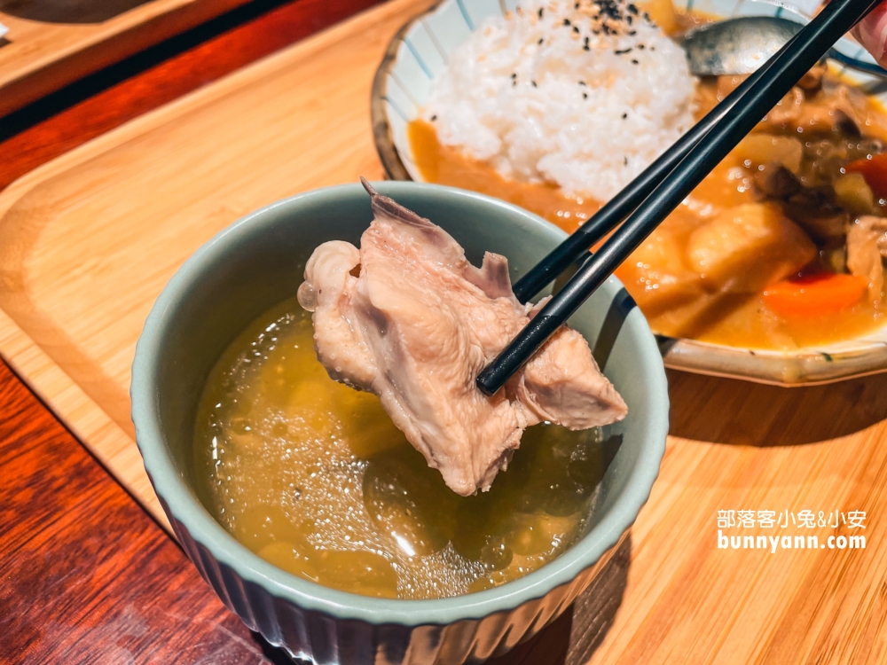 紫の饌斜張橋觀景咖啡廳，欣賞斜張橋夜景泡茶秘境