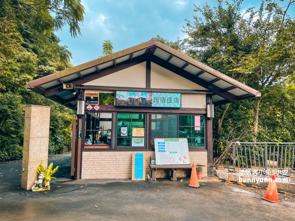 陽明山【福田園休閒農場】爽吃桶仔雞和私房玩水地點