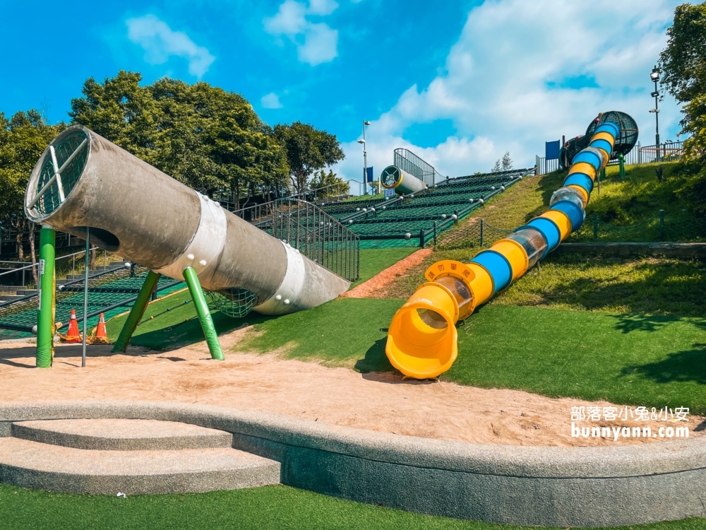 基隆必玩【暖暖運動公園】親子遊戲場超長溜滑好好玩