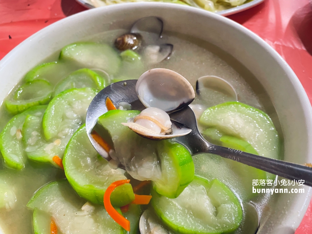 上旺農家樂桶仔雞，預約制土雞城好吃(菜單)