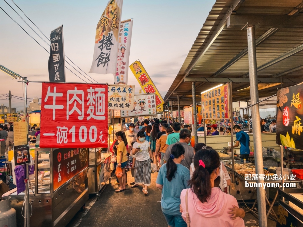 【路竹夜市】美食推薦這些好味道，必吃臭豆腐和章魚燒丸子