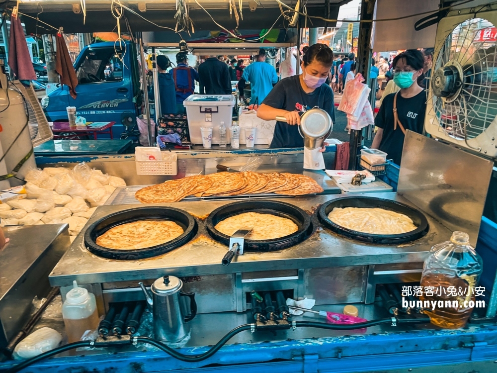 【路竹夜市】美食推薦這些好味道，必吃臭豆腐和章魚燒丸子