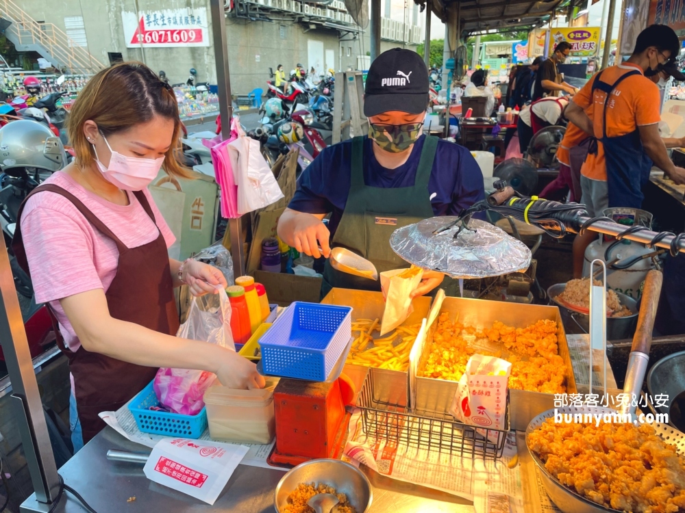 【路竹夜市】美食推薦這些好味道，必吃臭豆腐和章魚燒丸子