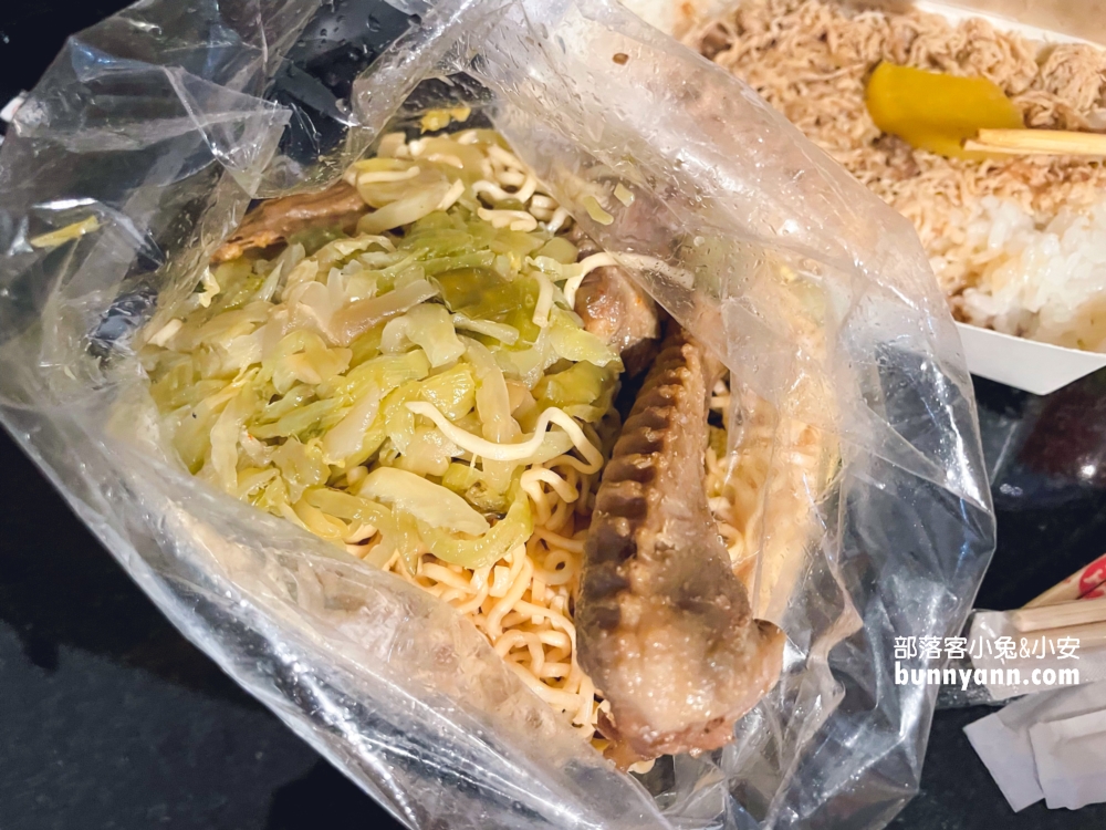 精選7間屏東觀光夜市美食，從鱔魚意麵吃到滷味攤(停車資訊)