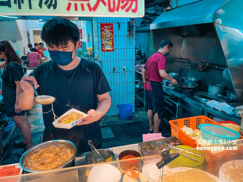 精選7間屏東觀光夜市美食，從鱔魚意麵吃到滷味攤(停車資訊)