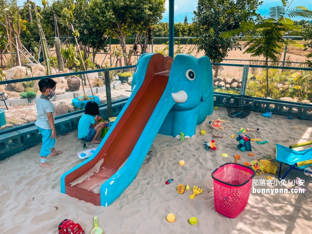 桃園景點47二次方咖啡花園，暢遊夢幻花園與親子沙坑