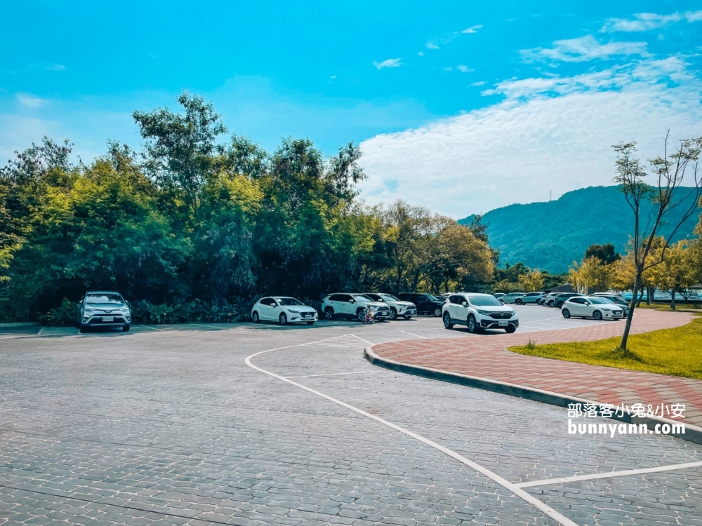 桃園【三坑自然生態公園】暢遊綠色湖畔步道，夏天來還可以玩水消暑