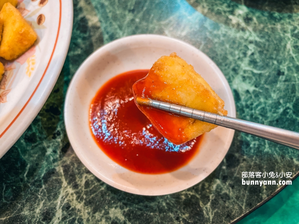 三峽樂源仙境土雞城一邊烤肉一邊玩水超級棒!!