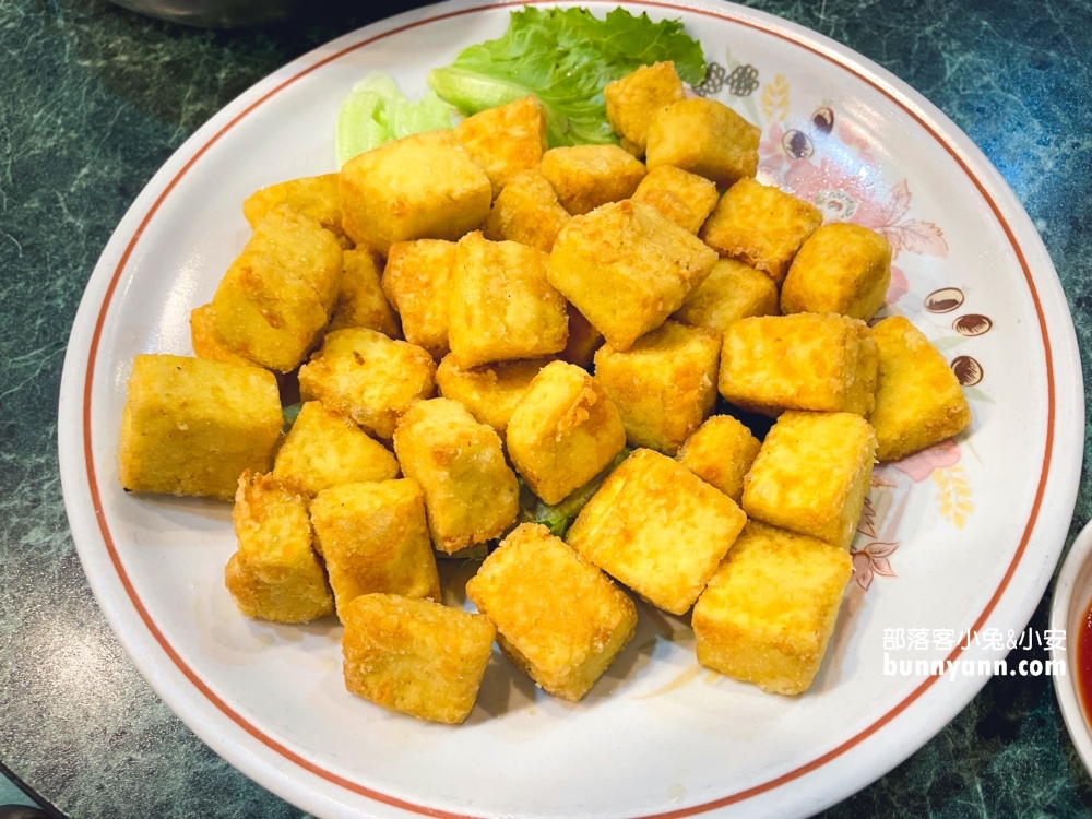 三峽樂源仙境土雞城一邊烤肉一邊玩水超級棒!!