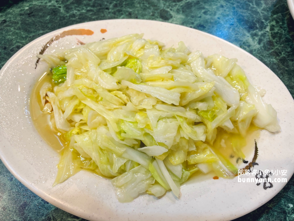 三峽樂源仙境土雞城一邊烤肉一邊玩水超級棒!!