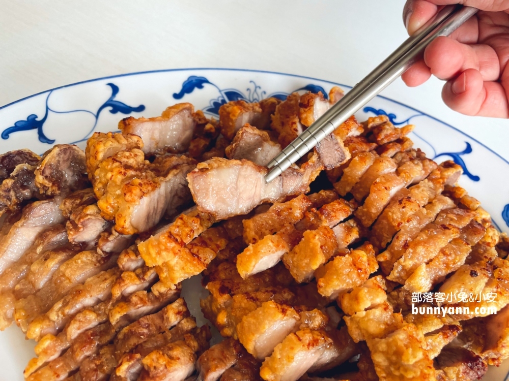 台北美食阿文熱炒，巷弄內的普通店面卻是超強海產餐廳