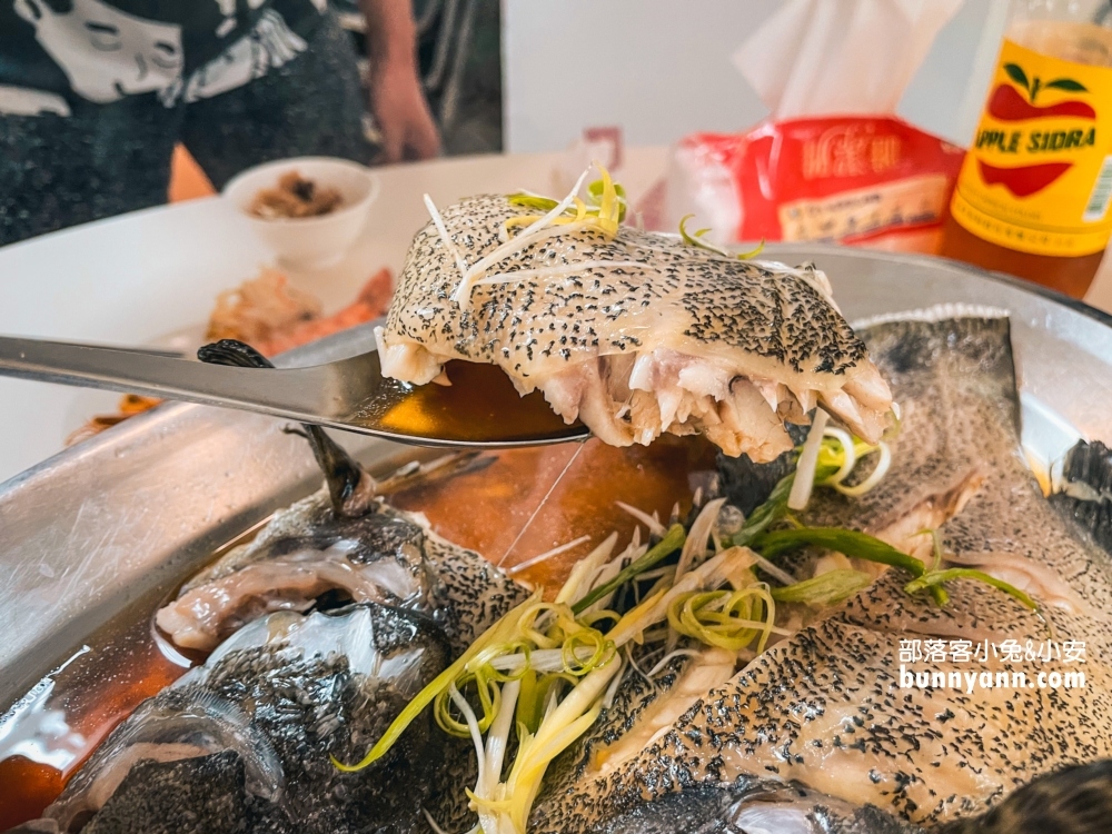 台北美食阿文熱炒，巷弄內的普通店面卻是超強海產餐廳