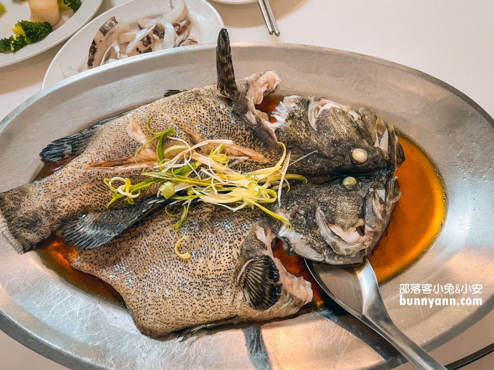 台北美食阿文熱炒，巷弄內的普通店面卻是超強海產餐廳