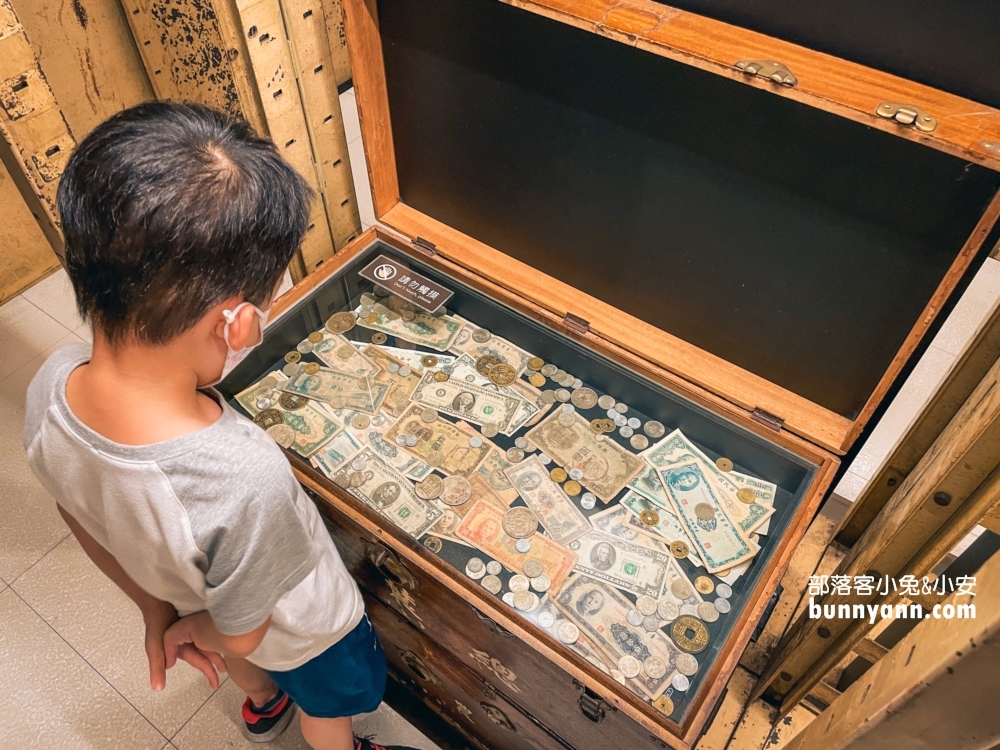 國立臺灣博物館古生物館推薦土銀展示館從神秘金庫及恐龍化石隨你拍