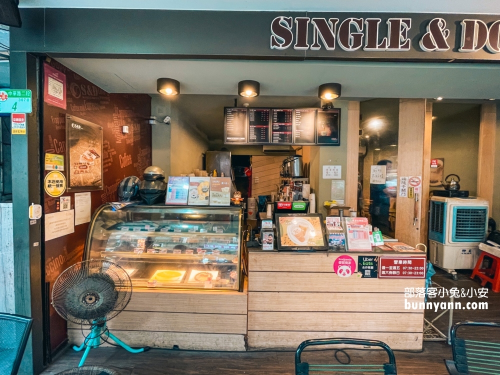 台北【南機場夜市】推薦20間必吃店家，韭菜蚵嗲、臭豆腐和滷肉飯每樣都好吃！