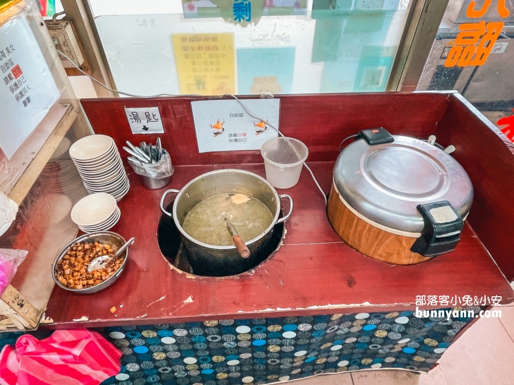 台北【南機場夜市】推薦20間必吃店家，韭菜蚵嗲、臭豆腐和滷肉飯每樣都好吃！