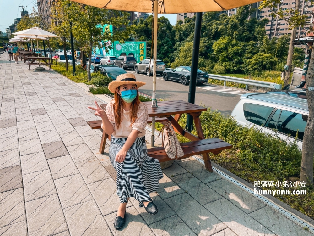 桃園「大有梯田生態公園」戶外超大磨石子溜滑梯，絕對是帶小孩放電的好地方