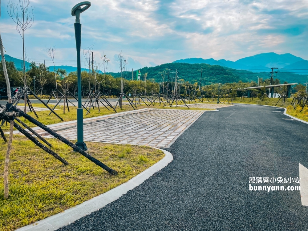 【大鵬足湯公園】免費足湯泡腳池，還能夠溫泉煮蛋實在好玩