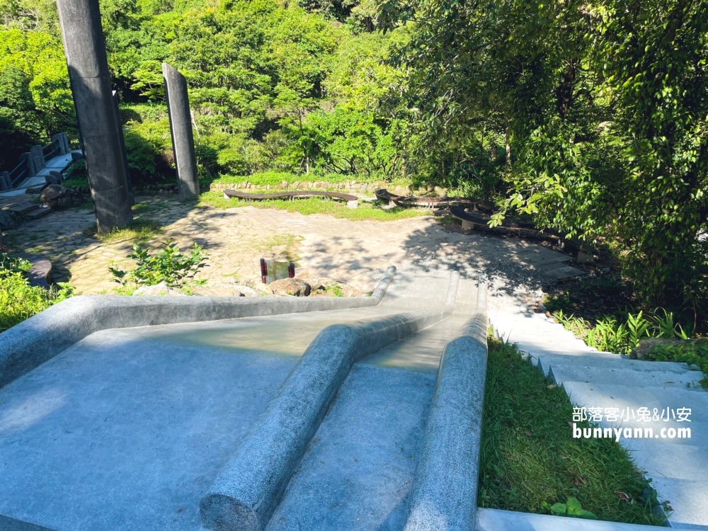 基隆【暖東峽谷步道】從入口處到瀑布來回只要30分鐘輕鬆走