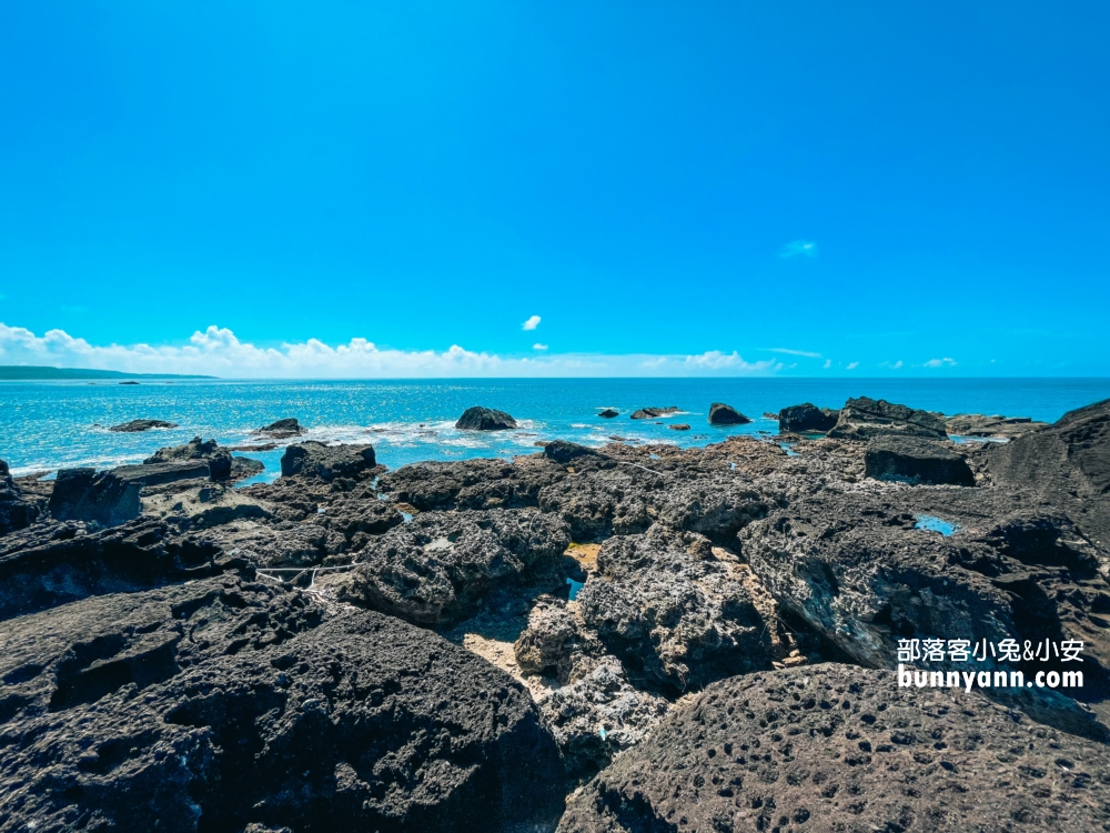 青蛙石海洋遊憩公園，超美救國團墾丁青年活動中心與情人沙灘