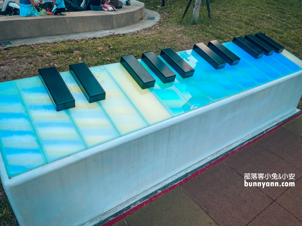 苗栗【頭份音樂公園】來玩薩克斯風溜滑梯，停車與設施介紹