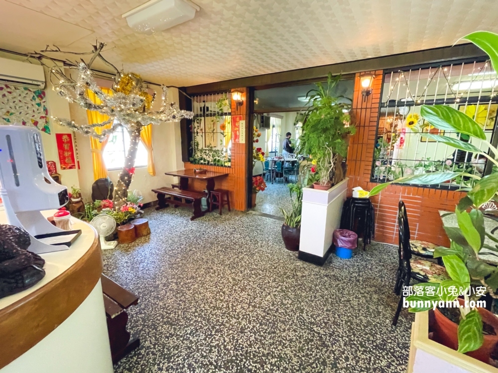 桃園火鍋店「韓鄉石頭火鍋」一年只開八個月的火鍋店。