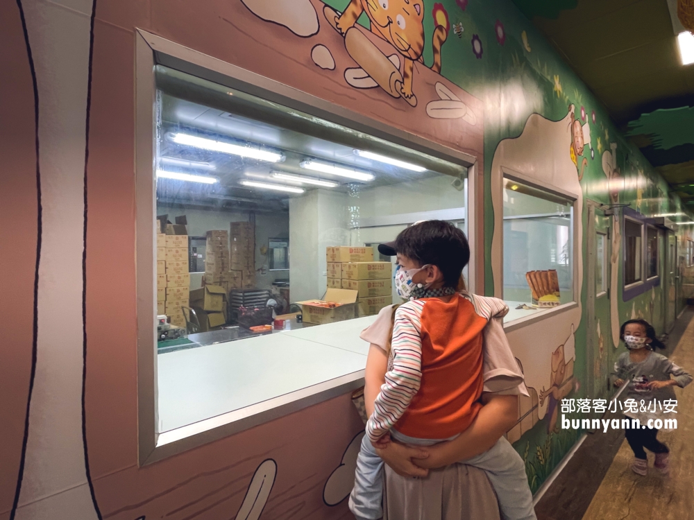 宜蘭蘇澳【宜蘭餅發明館】免門票參觀真好逛，DIY宜蘭餅和3D彩繪好玩