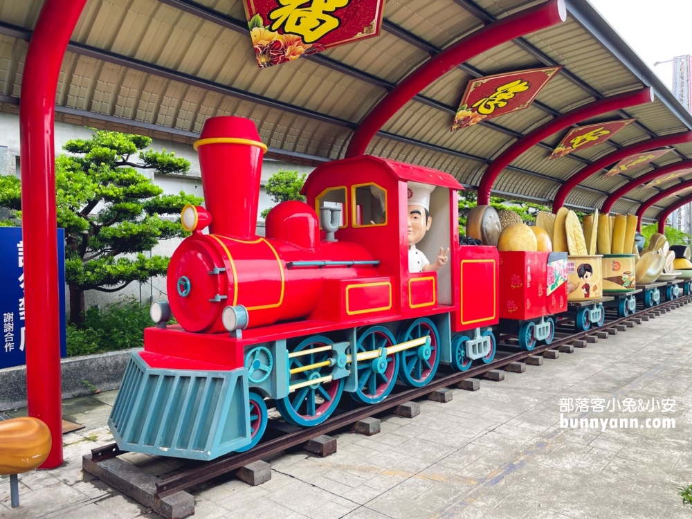 宜蘭蘇澳【宜蘭餅發明館】免門票參觀真好逛，DIY宜蘭餅和3D彩繪好玩