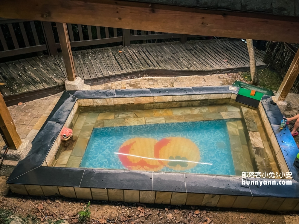 苗栗【湯神溫泉會館】只需200元就能享受日式大眾溫泉風呂，價格相當實惠。