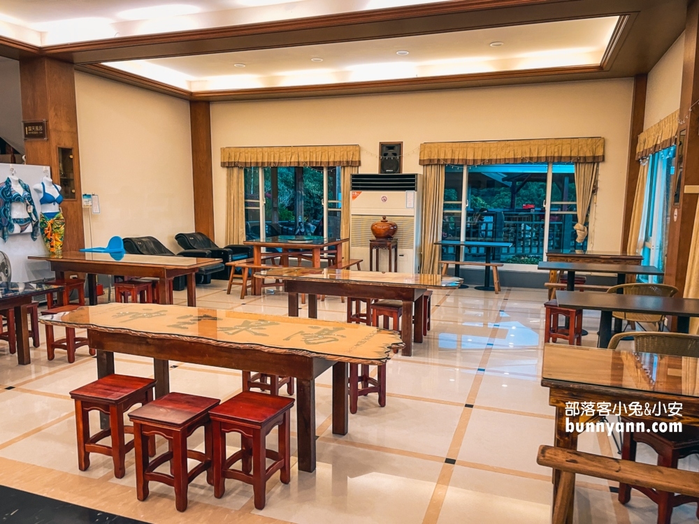 苗栗【湯神溫泉會館】只需200元就能享受日式大眾溫泉風呂，價格相當實惠。