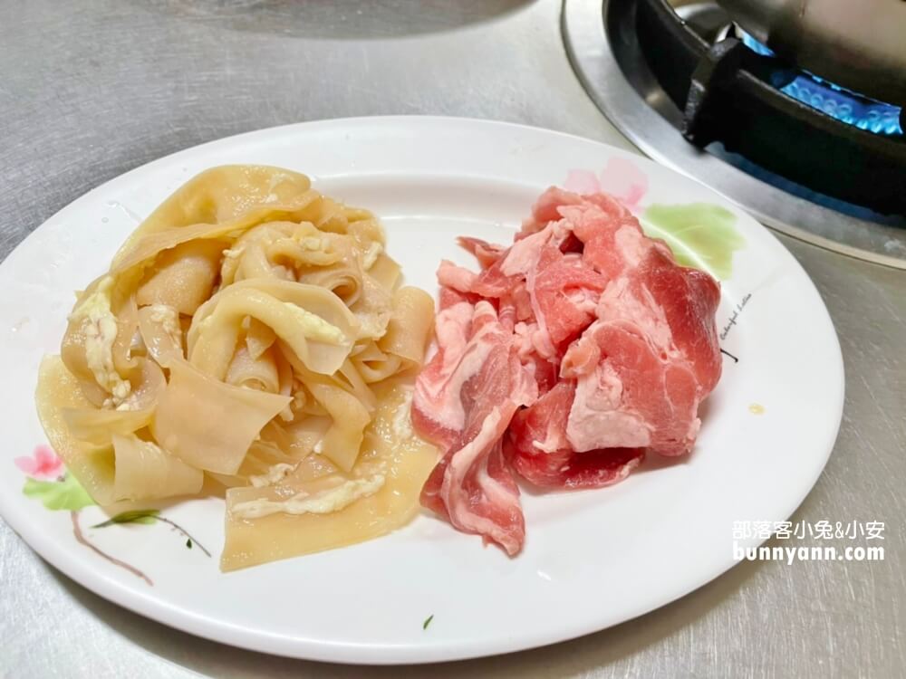 知本美食推薦》黑松羊肉爐，泡溫泉後必吃，沒有羊騷味的羊肉爐