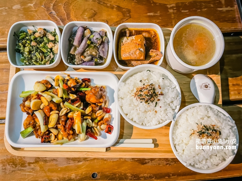 新竹「山丘上景觀咖啡館」地中海餐廳賞夜景，菜單與菜色心得