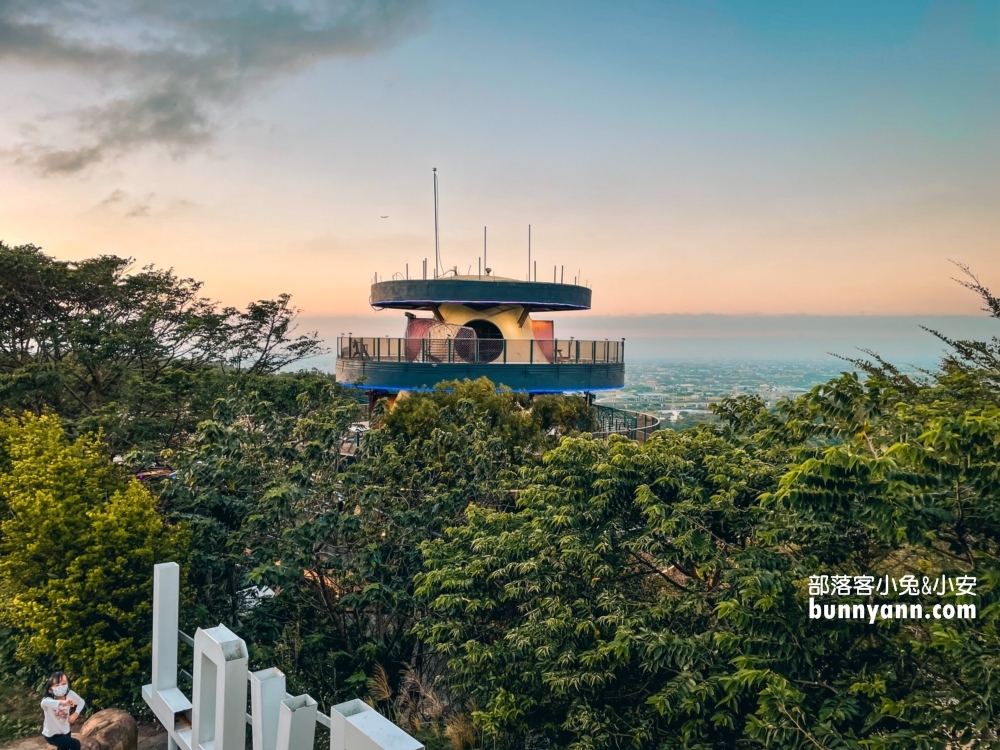 新竹「山丘上景觀咖啡館」地中海餐廳賞夜景，菜單與菜色心得