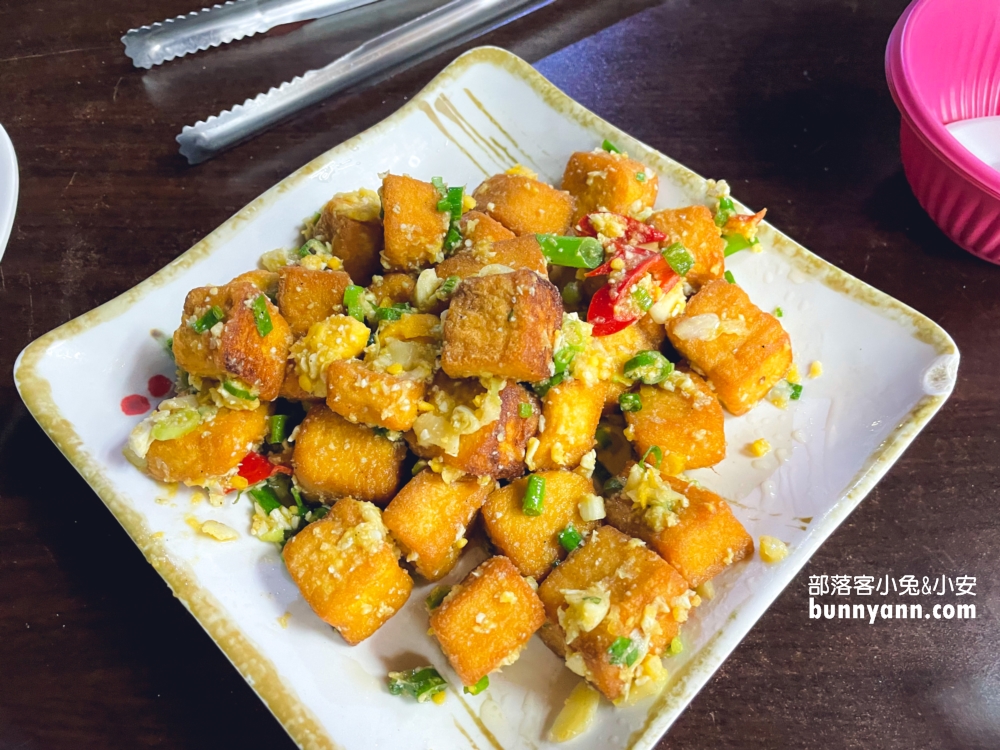 【嘿皮平價料理】嘉義超強烤蚵吃到飽，金莎豆腐跟炒麵也必點