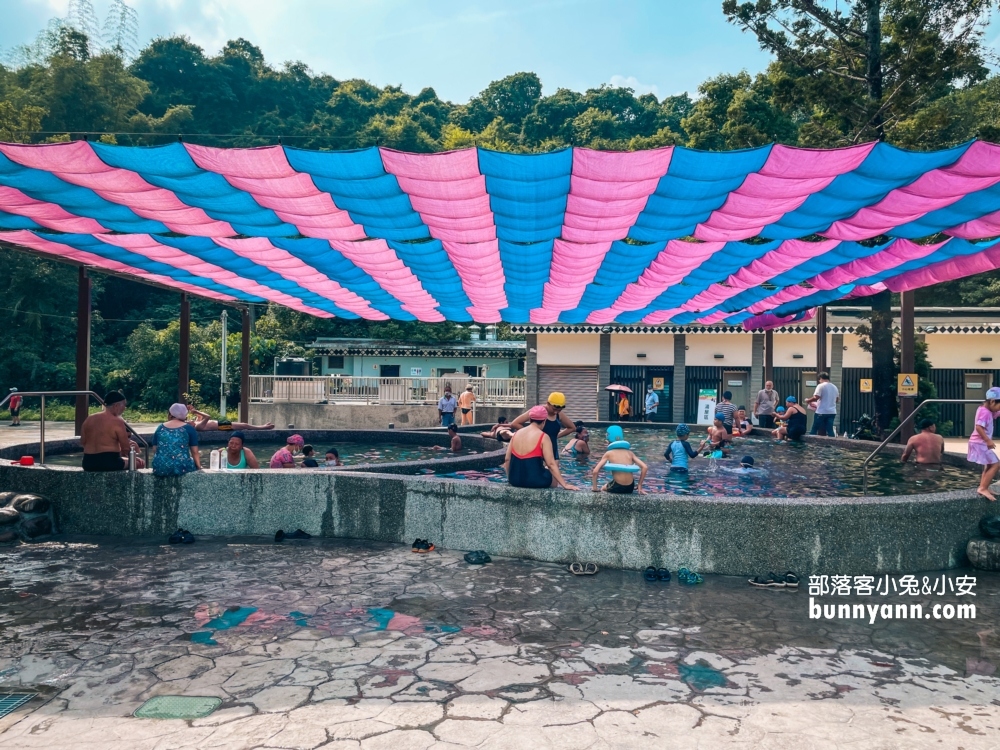 2025【茂林情人谷溫泉】戶外泡腳池與大眾池，假日開放泡溫泉