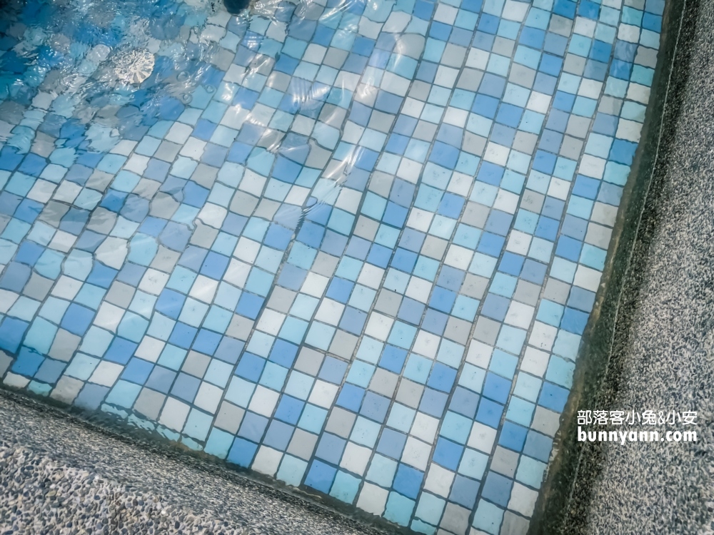2025【茂林情人谷溫泉】戶外泡腳池與大眾池，假日開放泡溫泉