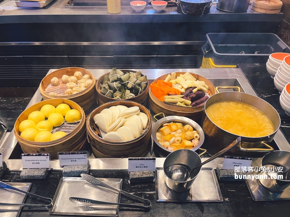 好好睡【高雄萬豪酒店】輕奢城市景觀房型，水療池與泳池優惠整理