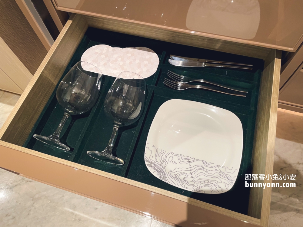 愛河住宿推薦【高雄萬豪酒店】超美城市景觀及水療池讓人心情好放鬆!!