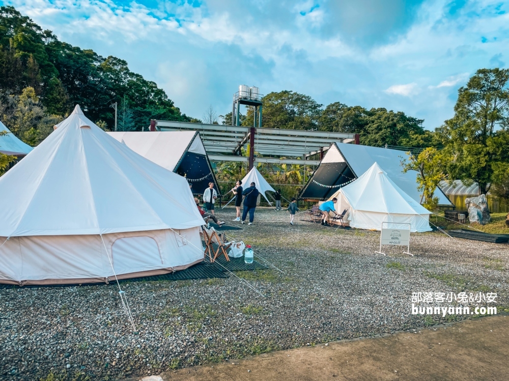 隆泉休閒農場｜暢遊親子戲水池和餵動物，露營區很豪華