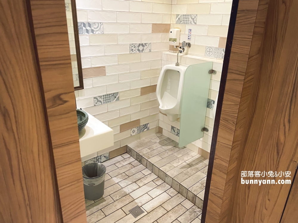 新北萬里【金湯溫泉會館】小漁村內的平價雙人湯屋