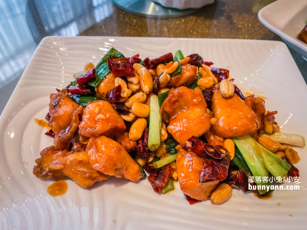 台北【國會康園立法院餐廳】吃飯前還要盤查身份證，來立法院吃頓飯真夠酷
