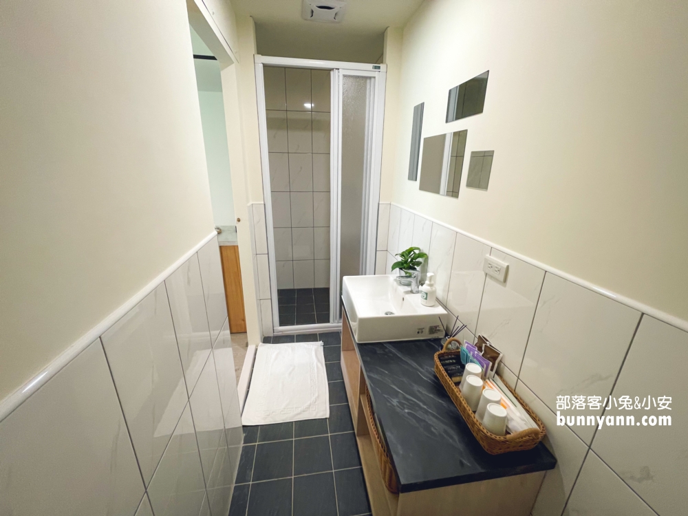 2025【葉子祕境】📍南投埔里森林系Villa，有大片草皮與戲水區，貼近大自然好地方