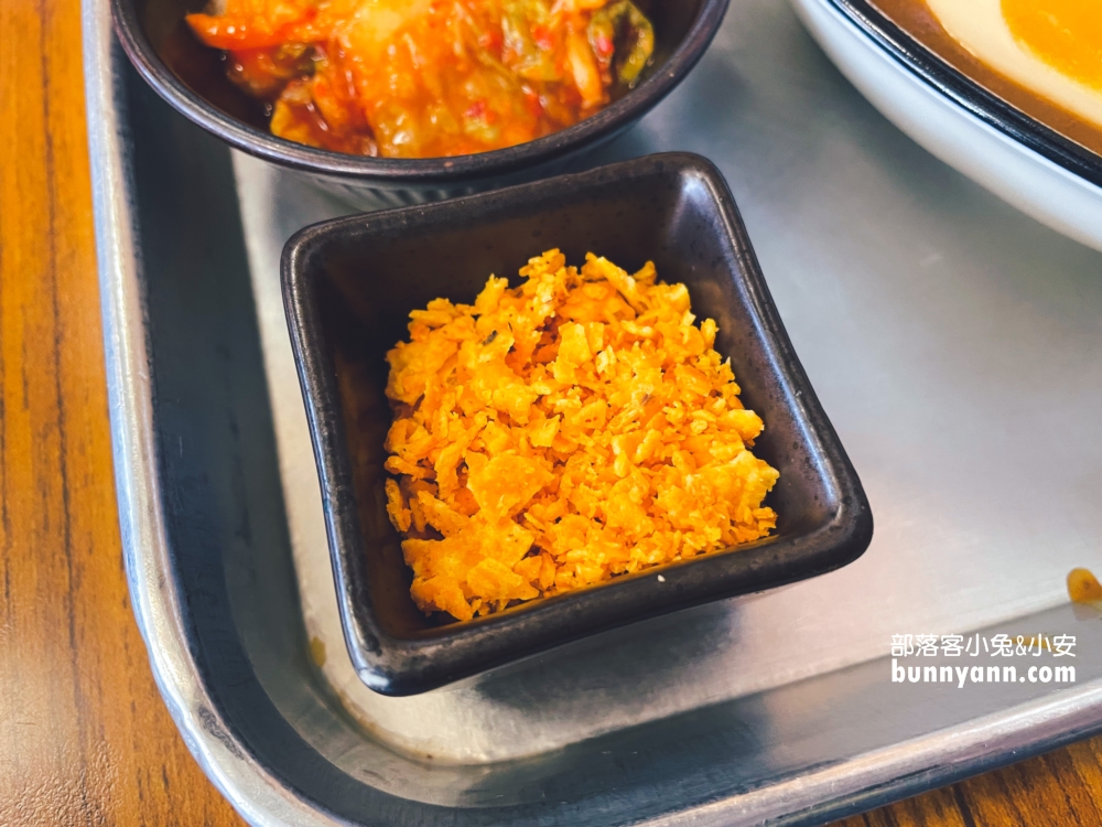 紙教堂附近好吃咖哩飯「山上山下」🌿這間店濃厚日系風格好吃又好拍