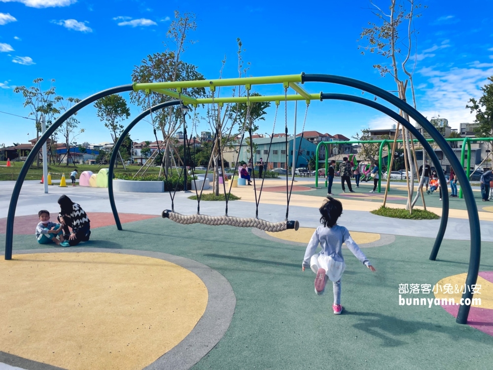 台中最強親子公園！馬卡龍公園，推薦必玩設施&停車地點(2025攻略)