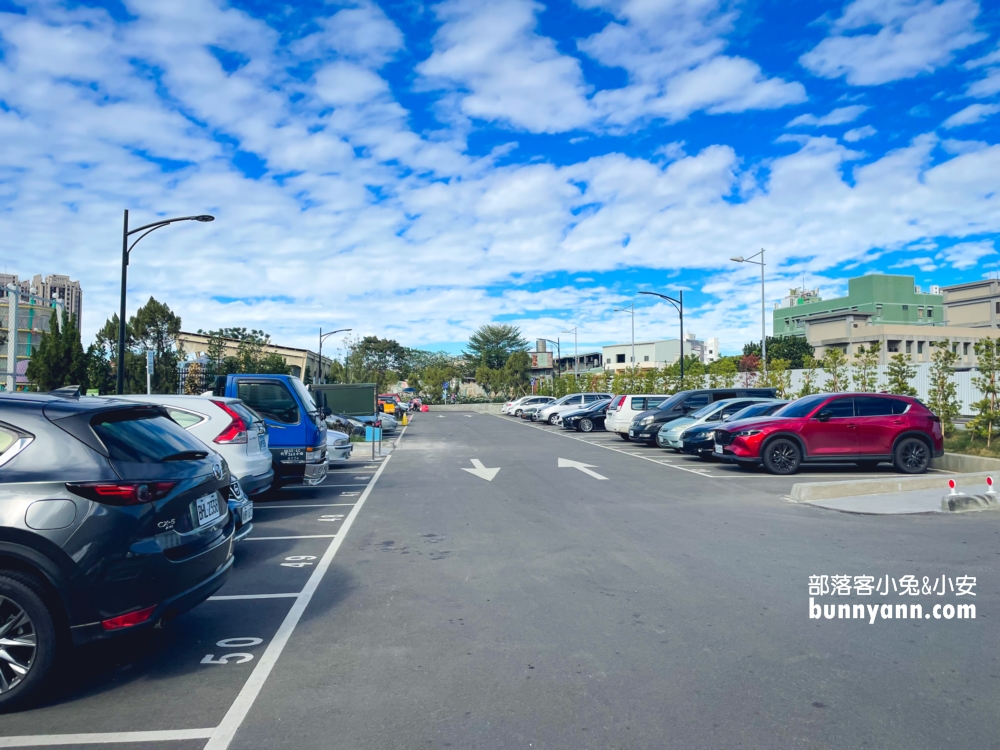 台中最強親子公園！馬卡龍公園，推薦必玩設施&停車地點(2025攻略)