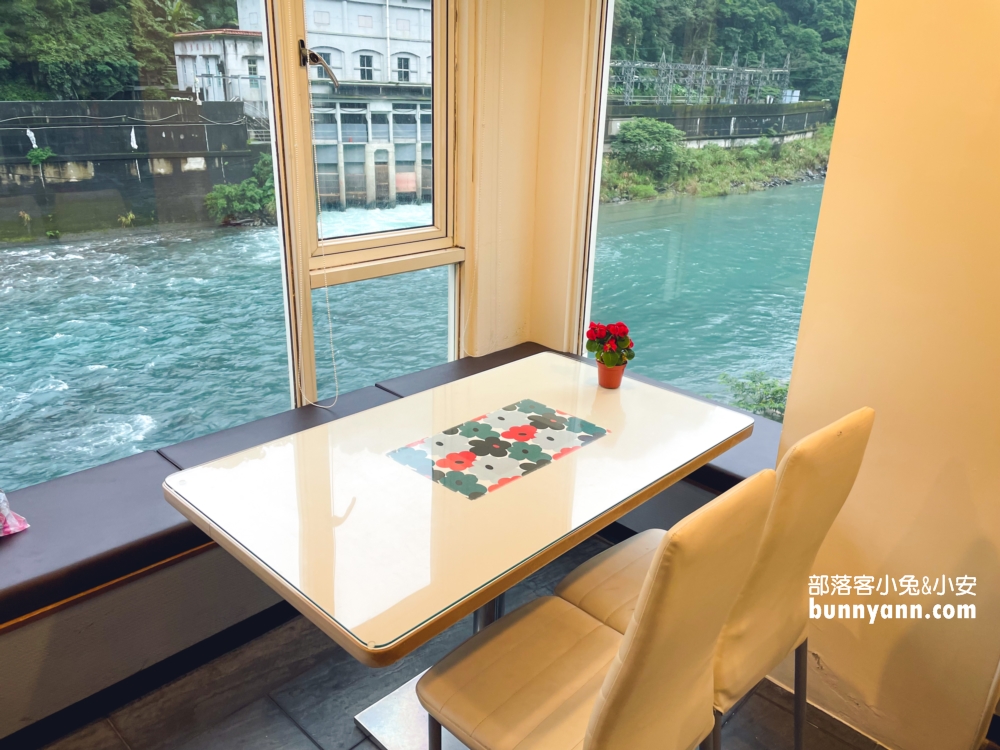 2025【鶴雅溫泉會館】烏來♨️五百元高CP值湯屋，加送咖啡與小蛋糕